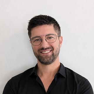 Romaric Yi Développeur full-stack
