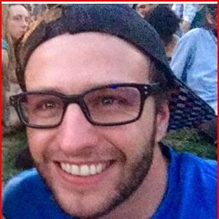 Ronan Devenais Graphiste