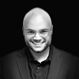 Ilyès Dahmani Commercial