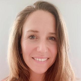 Julie Bascelli Comptable