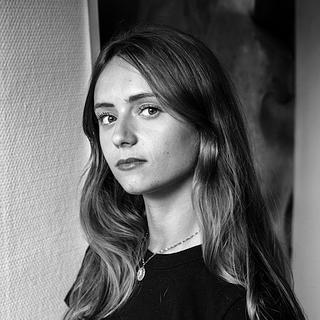 Louna Humbert Graphiste spécialisé en charte graphique