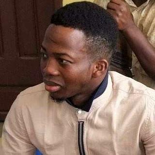 Abraham Peley Community manager