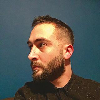 Bryan Rafinesque Graphiste spécialisé en charte graphique