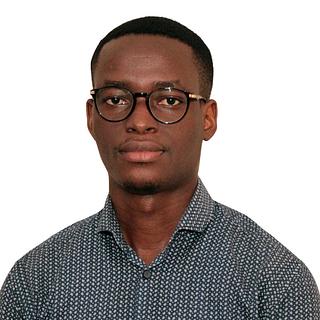 Kouadio Bonnaventure Vianney Aka Développeur Laravel