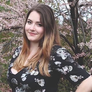 Noémie Ciborek Graphiste spécialisé en charte graphique