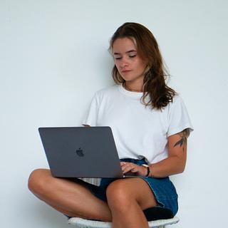 Laura Lheureux Monteur vidéo