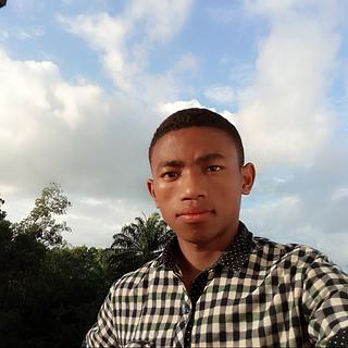 Nathan Herman Rantoandriatiana Développeur full-stack