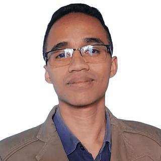 Aro Nomenjanahary Développeur React