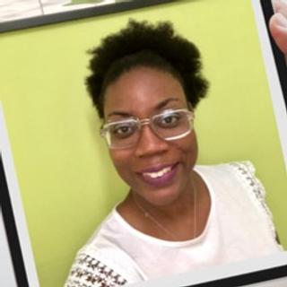 Gladys Mombert Secrétaire