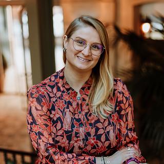 Léa  Dijoux Community manager