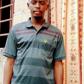 Giresse Lutumba Développeur full-stack