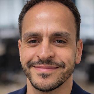 Hamza Benebelaid Analyste de données