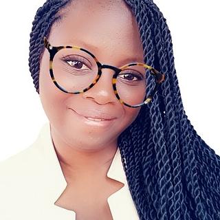 Yawa Geraldo Community manager