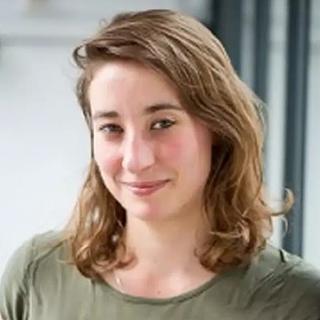 Cécile Mouly Community manager