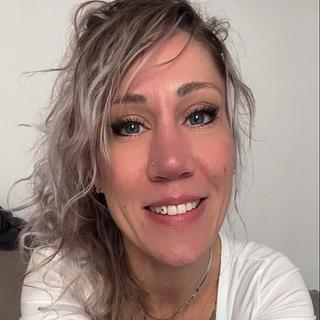 Estelle Candas Community manager