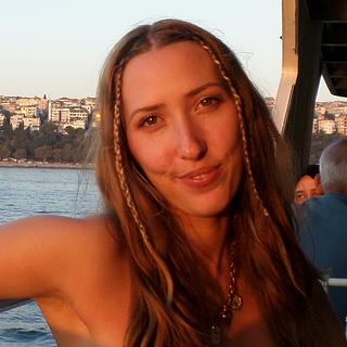 Pauline Le Floch Graphiste spécialisé dans la mise en page