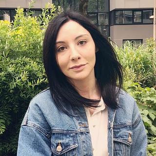 Camille Mlns Graphiste spécialisé en charte graphique