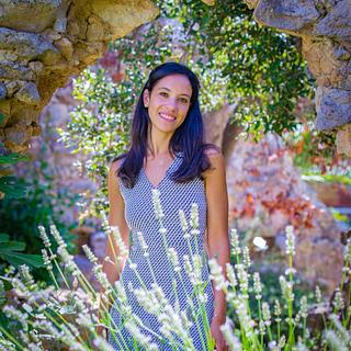 Linda Bouras Community manager