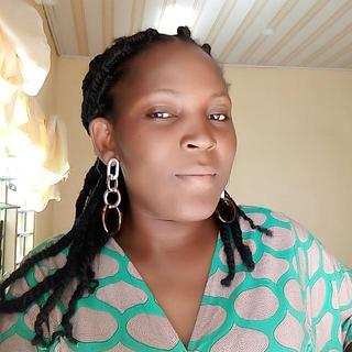 Isnelle Se-Ahougnon Comptable