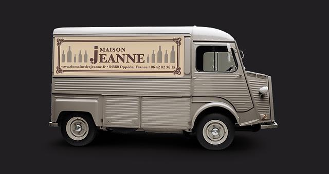 Graphiste et directeur communication par Jules Maurin