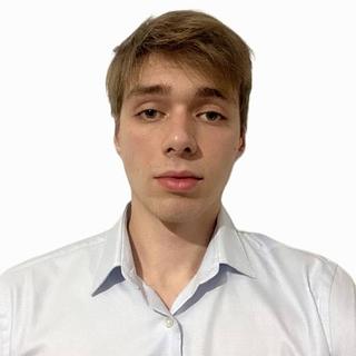 Vladislav Plamodealo Développeur full-stack