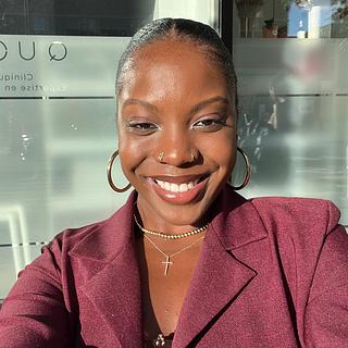 Audrey Bouramkhan Graphiste spécialisé en charte graphique