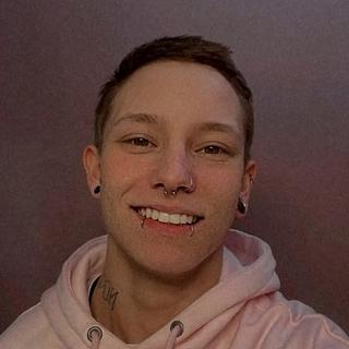 ColeGnr Graphiste spécialisé en création de logo