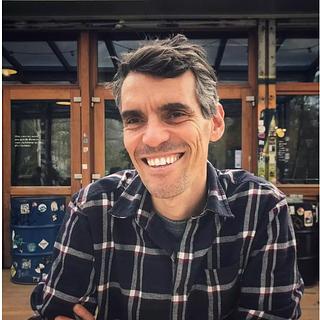 Bertrand Descotes-Genon Graphiste print