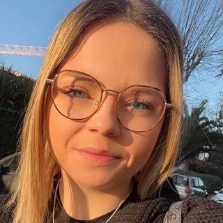 Manon Bloas Freelance en gestion de flux GED