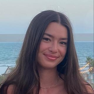 Marion Gosse Graphiste spécialisé en création de logo