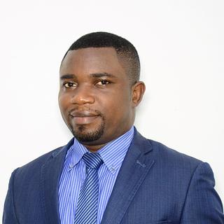 Emmanuel Hilaire Njilie Traducteur