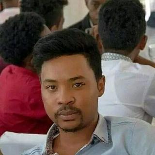Dan  Tolojanahary  Chef de projet