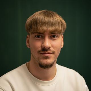 Estéban Piecourt Développeur full-stack