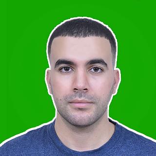 Zakaria El Bahloul Graphiste spécialisé en création de logo