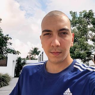 Isselmou Tajedine Développeur full-stack