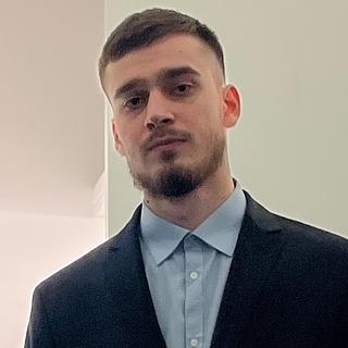 Emir Oulachyov  Développeur web