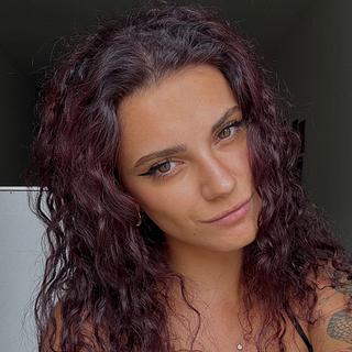 Emma Dussolliet-Berthod Graphiste spécialisé en charte graphique