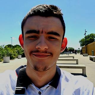 Volodymyr Levkovskyi Développeur full-stack