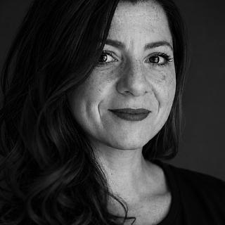 Isabelle Paillard Graphiste spécialisé en création de logo