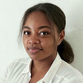 Laurine Gratien Consultant en communication