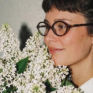 Salomé Pilot Graphiste spécialisé en création de logo