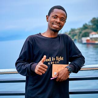 Alexandre Nasekwa Consultant en communication