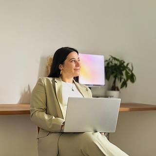 Léa Wagner Graphiste spécialisé en création de logo