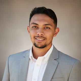 Tantely Razafindrabe Développeur full-stack