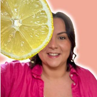 Sarah Vellin Community manager