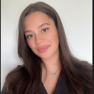 Ines  Sahabi Agence secrétaire