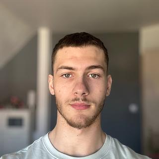 Nathan Kiss Développeur JavaScript