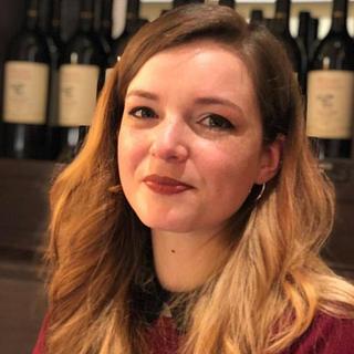 Stellia Graphiste spécialisé en création de logo