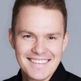 Mikhail Ivanov Développeur IA