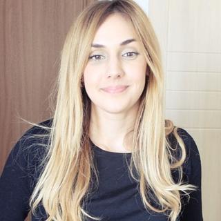 MiraAou Graphiste spécialisé en création de logo